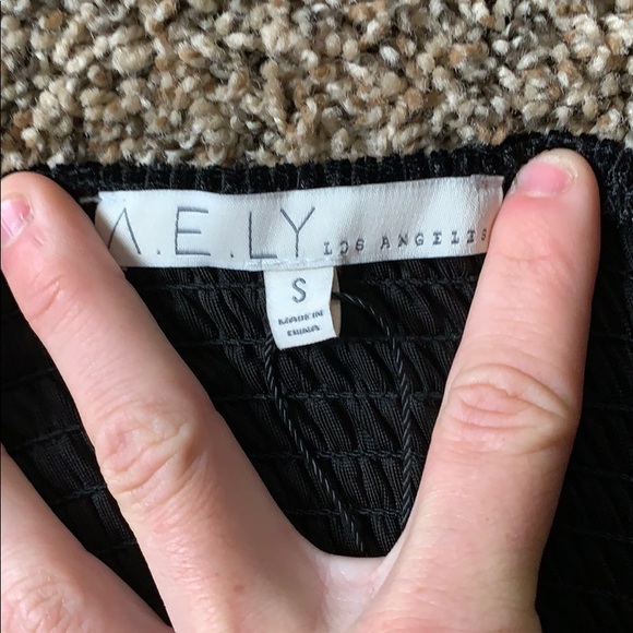 🍁 NWT Cropped velvet and lace top - Picture 7 of 7